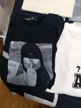 Camisetas Moschino OFF y Mister Tee