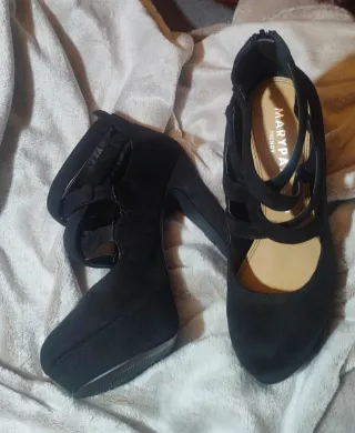 Zapatos plataforma ante negro