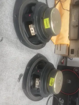 Altavoces Tannoy Negros