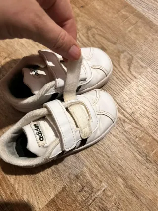 Zapatillas Adidas Velcro Blancas Niño niña básicas