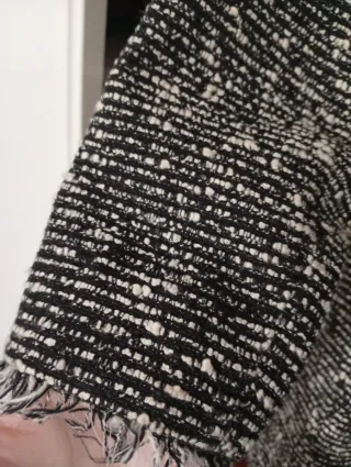 Chaqueta blazer tweed flecos
