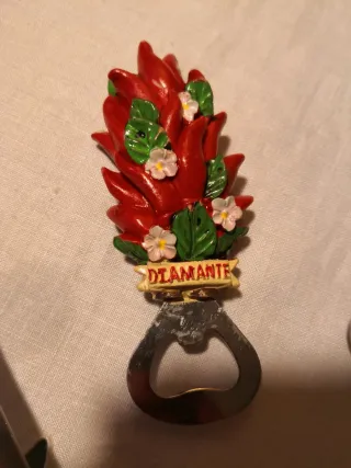 Apribottiglie apri tappi