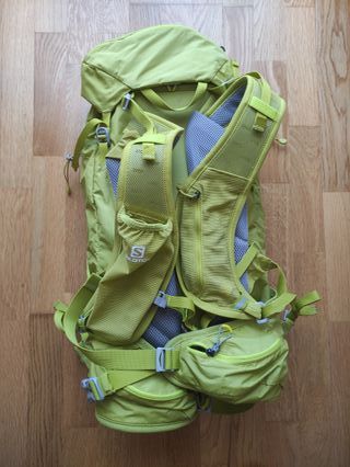 Mochila Salomon Out Night 30+5 Amarillo flúor