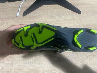 Botas de fútbol grises y verdes Ofertas al dm