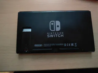 Nintendo Switch FUNZIONANTE SOLO CONSOLE BASE