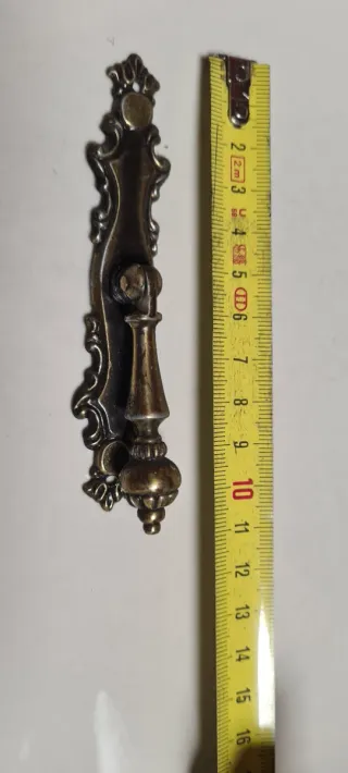 Tirador de mueble antiguo bronce