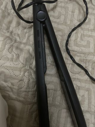 Planchas de pelo rosa con estampado animal