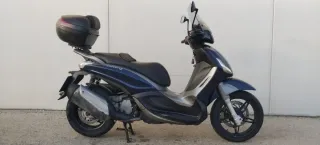 Piaggio Beverly 350i Maxiscooter