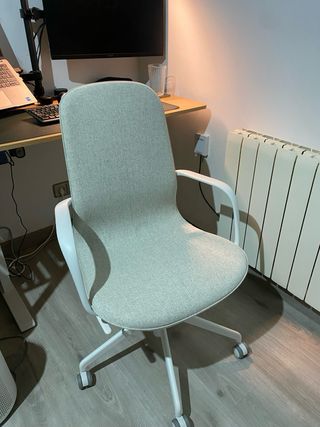 Silla de oficina Ikea Langfjall con brazos
