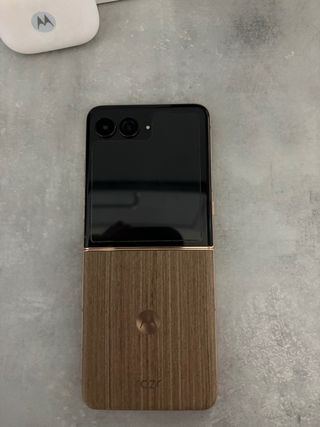 Motorola Moto Buds & RAZR 60 Ultra Cover