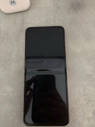 Motorola Moto Buds & RAZR 60 Ultra Cover