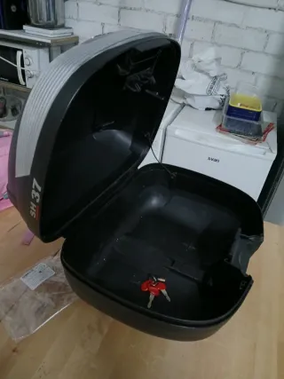 Maleta Baúl Moto SHAD Negra