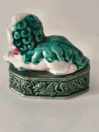 Antiguo perro Foo de cerámica china