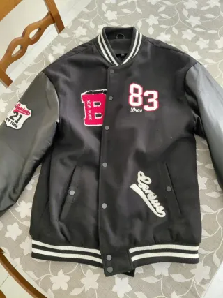 Giacca college uomo nera e rossa