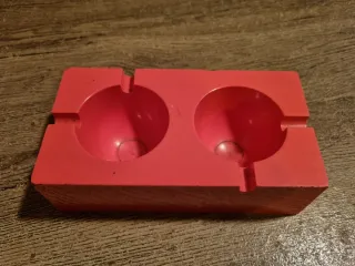 Posacenere design Olivetti rosso