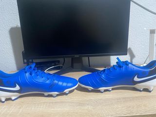 Botas de fútbol nuevas  Ofertas al dm