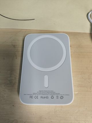 Powerbank magnetico da 5000mAh, ricarica rapida portatile, wireless, compatibile con iPhone 12/13/14/15/16/17 Pro MAX/Pro/Air/Mini/Plus e altre marche.