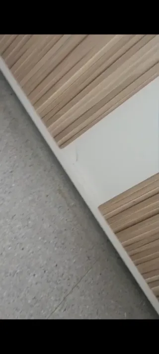 Mueble TV blanco y madera