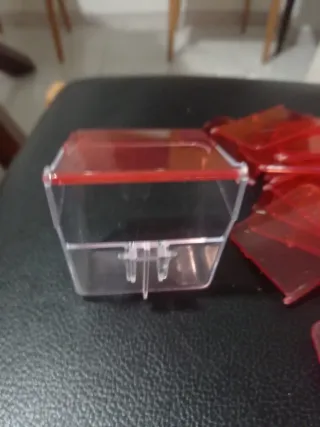 Lote de 38 comedor para jaulas