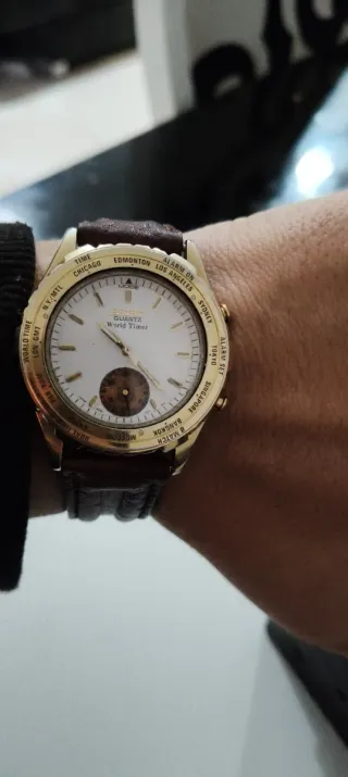 Reloj Seiko Quartz World Timer