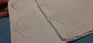 Federa vintage con pizzo bianco