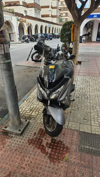 Suzuki Burgman 125cc Maxiscooter Automática