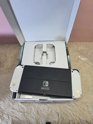 Nintendo Switch OLED Zelda Tears of the Kingdom