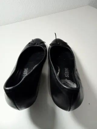 Zapatos planos Sissei mujer talla 40. Pequeño taco