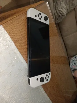 Nintendo Switch OLED Mario Kart 8 Deluxe + Super M