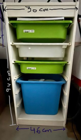 Estantería infantil Ikea con cubos