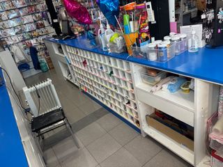 Mobiliario completo para tienda/comercio