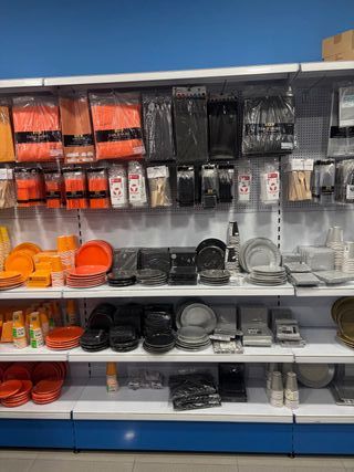 Mobiliario completo para tienda/comercio