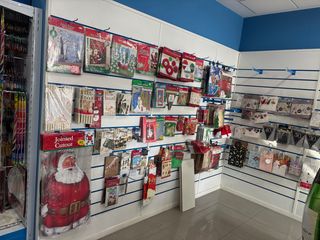 Mobiliario completo para tienda/comercio