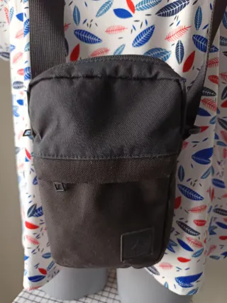 Bolsito Reebok Negro