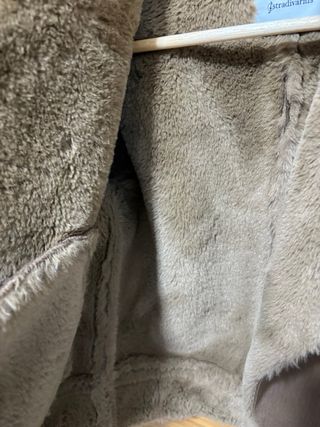 Chaqueta Stradivarius efecto ante y pelo