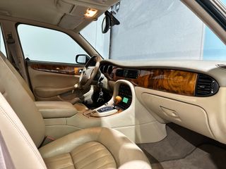 JAGUAR XJ 2000 4.0 V8 Sovereign