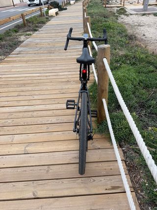 Bicicleta Gravel Focus Atlas 6.7