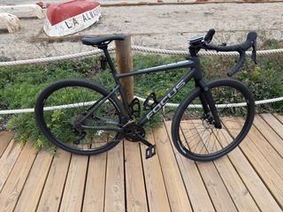 Bicicleta Gravel Focus Atlas 6.7