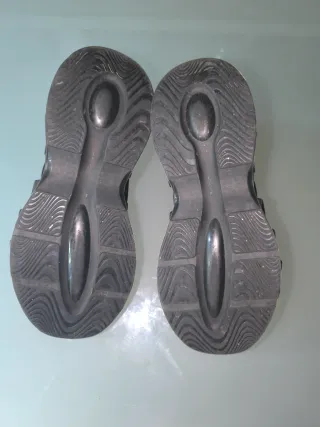 Deportivas negras hombre talla 40