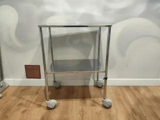 Tavolo ausiliario in acciaio inossidabile con ruote