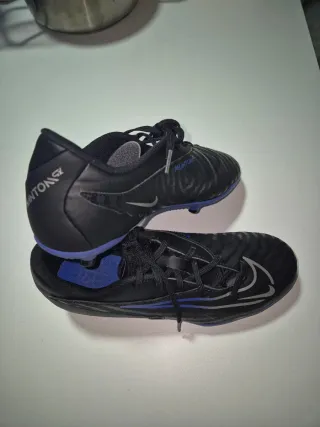 Botas Futbol Nike Phantom Talla 38.5