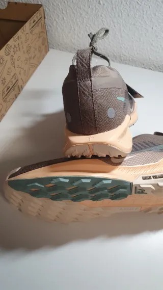 Zapatillas Nike Pegasus Trail 5 Gris/Naranja