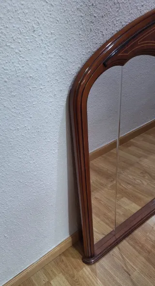 Espejo de dormitorio madera