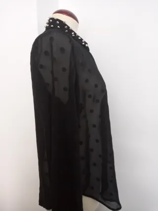 Camisa Negra Transparente con Lunares
