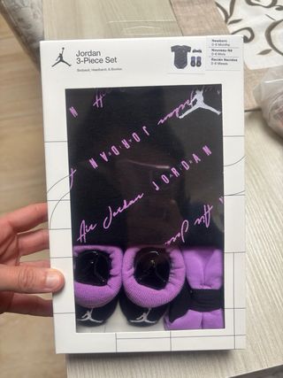 Set Neonata Jordan Nero e Viola