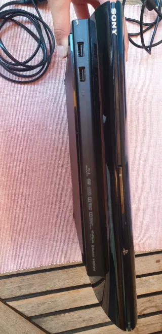 Consola PS3 Sony Negra + 2 Mandos + Juegos