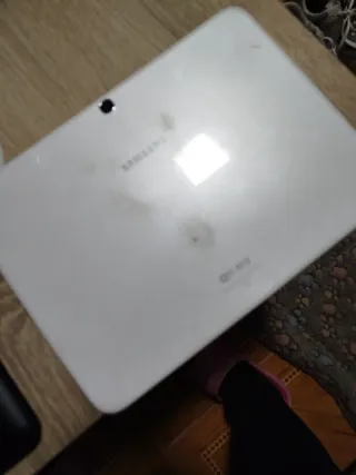 Tablets para piezas (negra y blanca) 2