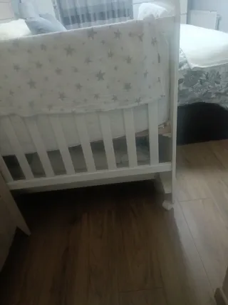 Cuna colecho blanca con osito