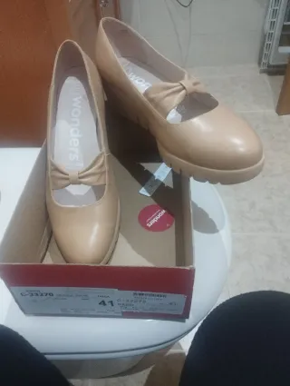 Zapatos Wanders Talla 41 Beige