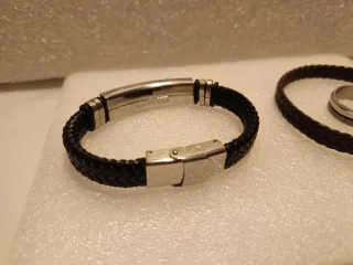 2 pulseras y 1 anillo acero inox. hombre.